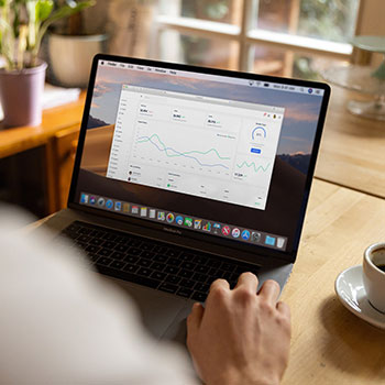 肉肉漫画全彩色无遮盖,全彩无遮盖，展现青春活力与纯真情感